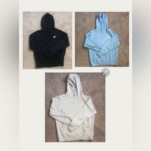 3 sweatshirt Nike bundle ON HOLD